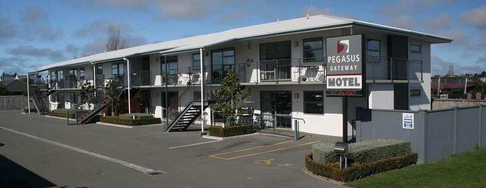 Pegasus Gateway Motels & Apartments Rangiora Exteriör bild